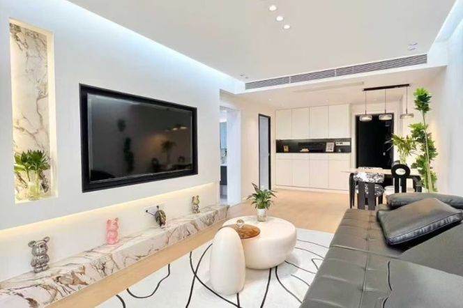 1 Br, 1 Living room, Floor Heating/Central ac/Oven, 80 sqm @ Loushanguan metro L2