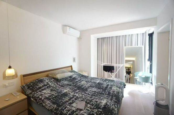 Wukang/Anfu rd floor heating 3brs/2lr/2ba apt wt garden; L1/7