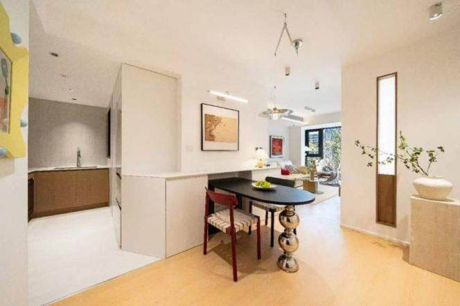 Brand new decoration 1BR@Changping Rd station line 7