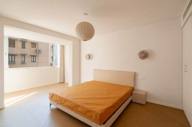 Jiangning rd/Wuding rd nice 3brs/2lv/2ba apt; L7