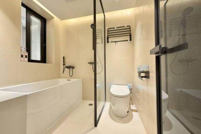 Newly renovated 1br 1living room@Loushanguan Rd stationLine 2/15