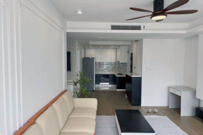 2+1 Rooms, 1 Bath, Central ac/Dish washer, 120 sqm @ Zhenping metro L7