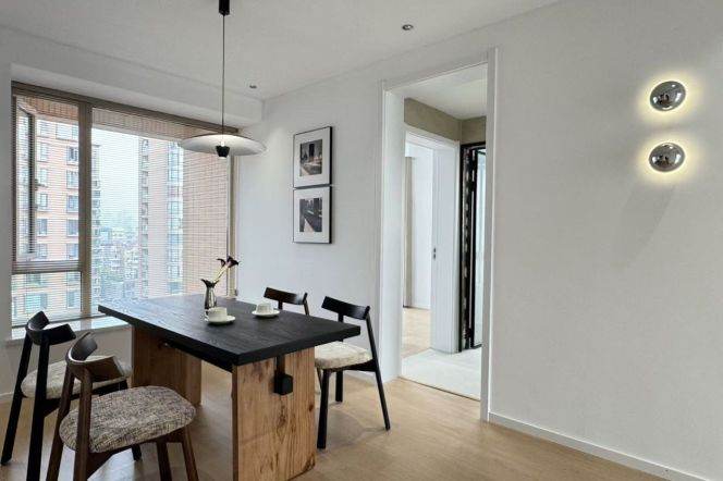 Renovated 3BR 2BA Residence close to Century Park, Pudong