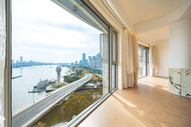 River view Brand new Modern and cozy 5br 