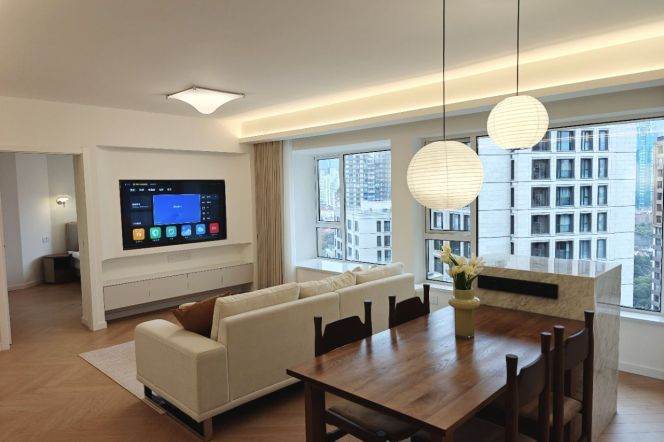 Well Lit 2BR Residence w/Storage Room in Chez Moi/Jing'an Temple