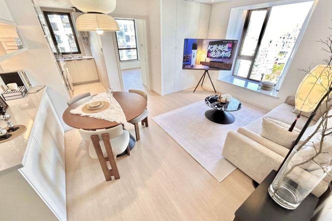 Green Area, Nice compound ,2brs 2lrs 1bath ,all bright,new deco