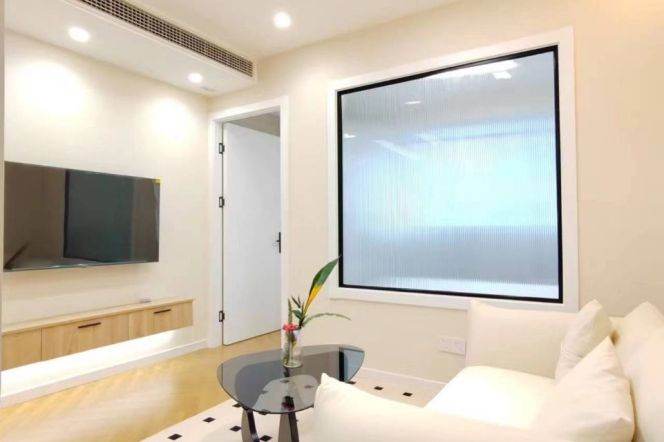 Cozy 1Br/1Lr/1Bt Close to L2/3/4 Zhongshan Park Station 