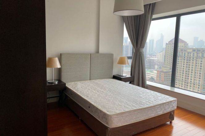 Casa Lakeville Spacious 2br/2bt@Xintiandi 138sqm with nice open balcony