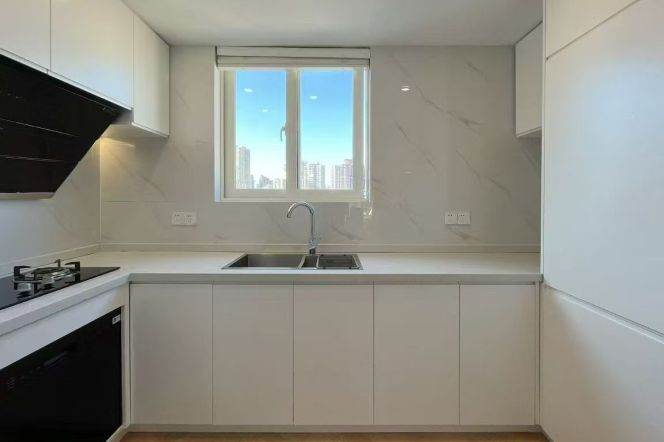 modern duplex big 3brs floor heating open balcony near line 7 and Jing an temple only 23.3K