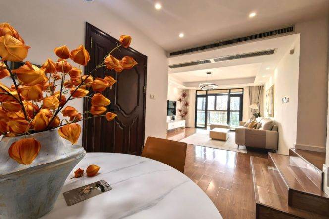 modern 3brs floor heating modern furniture in Gubei Phase II only 27.8K