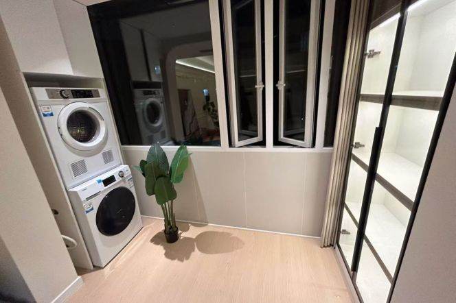 Cozy 1Br/2Lr/1Bt Close to L3/4/10 Hongqiao Rd Station 