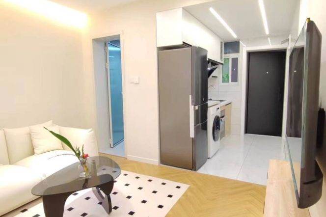 Cozy 1Br/1Lr/1Bt Close to L2/3/4 Zhongshan Park Station 