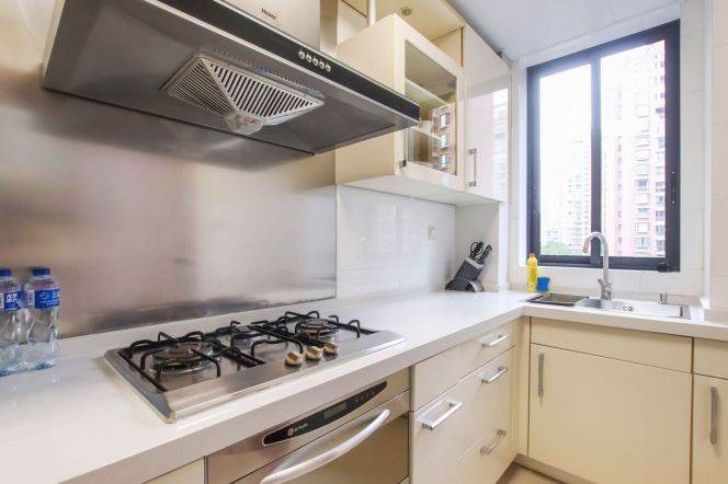 modern 3brs floor heating modern furniture in Gubei Phase II only 27.8K