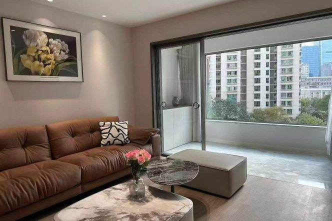 One park 4br/2bt@Jing'an center 185sqm with quality design ceiling to floor windows
