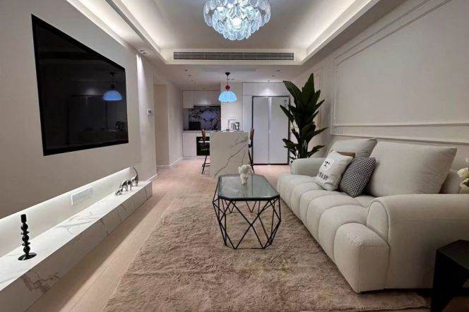 Elevator Spacious 1Br/2Lr/1Bt+Walk-in Closet Super Close to L10/11 Jiaotong University Station 