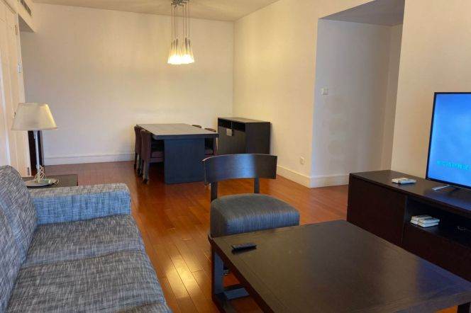 Casa Lakeville Spacious 2br/2bt@Xintiandi 138sqm with nice open balcony