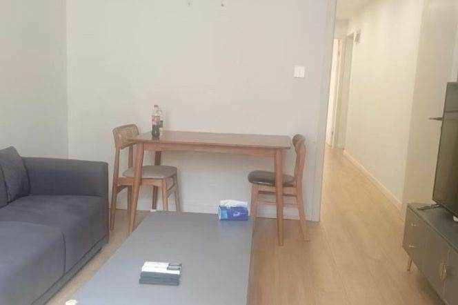 Bright 1Br/1Lr/1Bt apt nr Jingan temple,M2/7/14