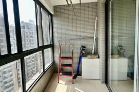 Madang Rd high-end 3Br,good location,good layout,2balconies