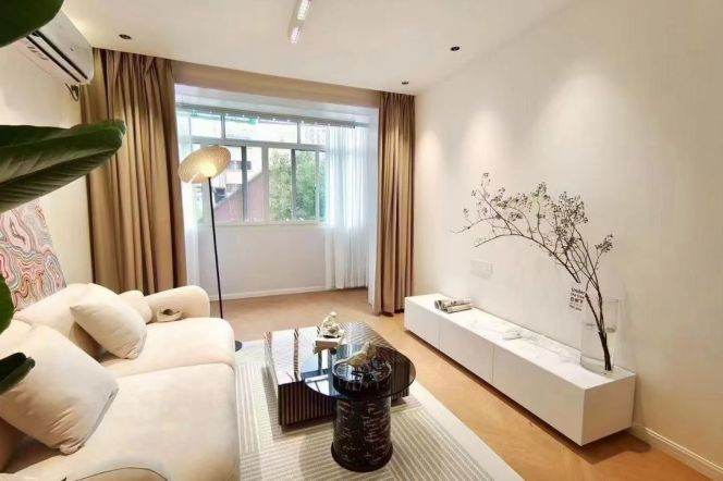separate 1br 1living room Nr xujiahui M1/9/11
