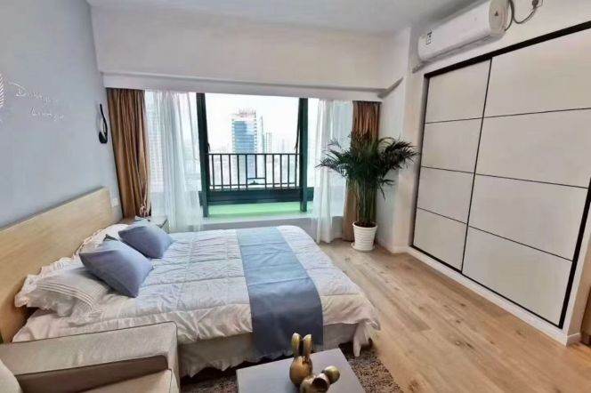1 br near L2/L7 jing'an temple staion+elevator