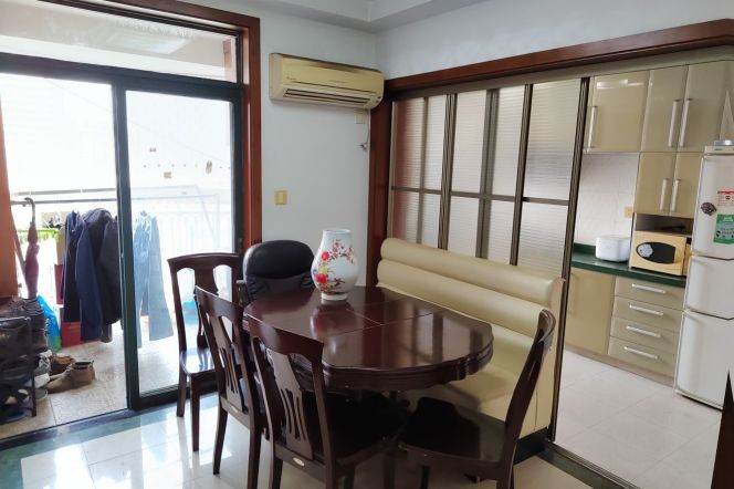 ECNU private bathroom west yan an lu / zhong shan park 