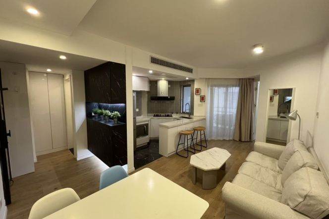 1 br near L3/L4 west yan'an rd station+elevator+ECNU