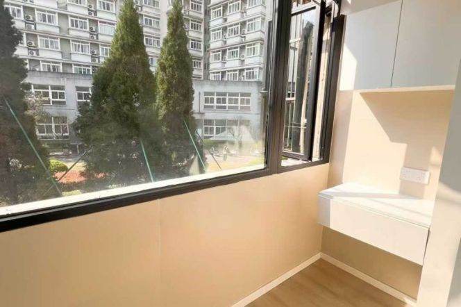 (w)yan'an rd 1BR/living room@L3/4