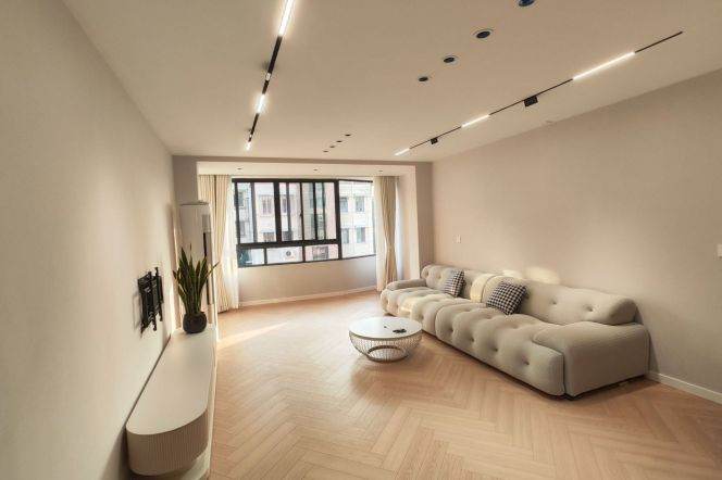 songhong rd elevator 3BR/2Baths/137sqm@L2