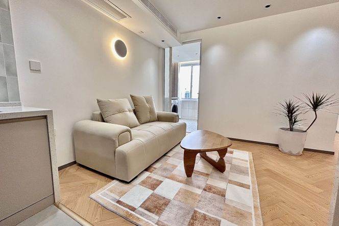 Modern&Highrise 1BR +Heating | Good compound | Changping rd and Changshou rd Mt L7/13