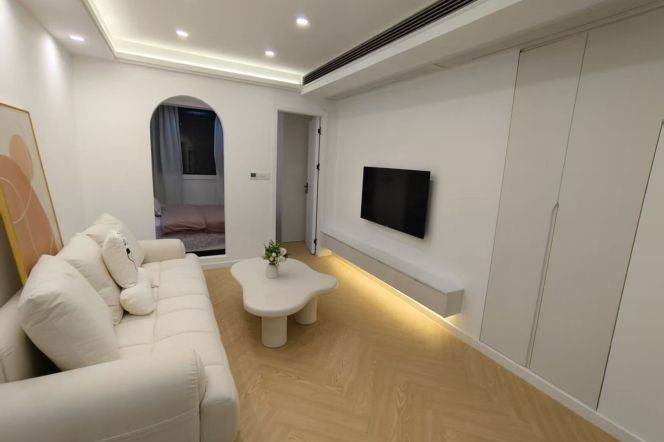 Songyuan rd cozy 1br 1lr@L10,central AC/bright room/brand furniture