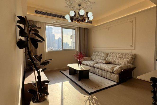 Spacious 2BR Apt +elevator +heating | West Nanjing rd | Suzhou River view 14.2K