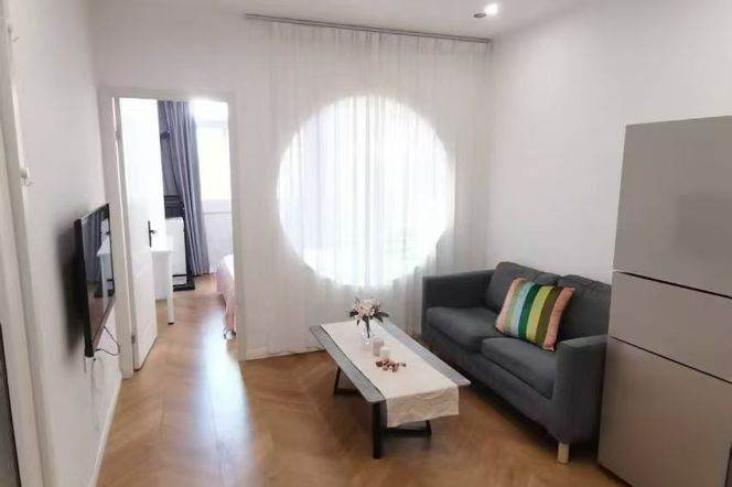 1 br near L13 hanzhong rd staiton+lift+ECNU