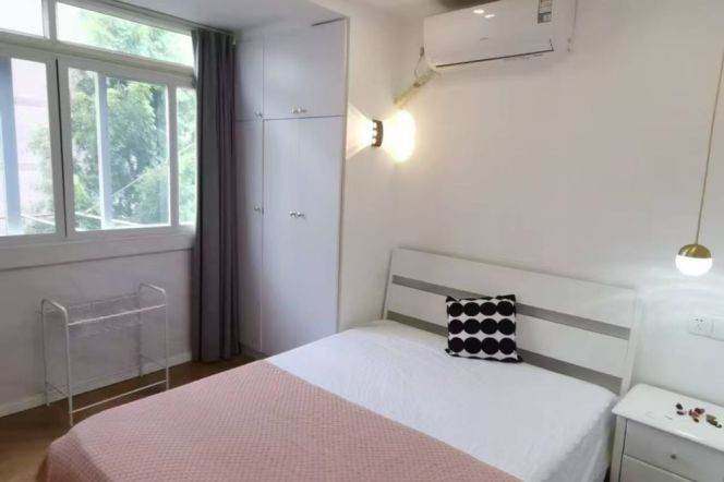 1 br near L13 hanzhong rd staiton+lift+ECNU