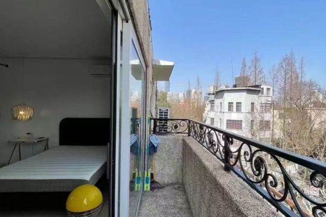 Bright Studio Historic building Wukang Rd 6.5k