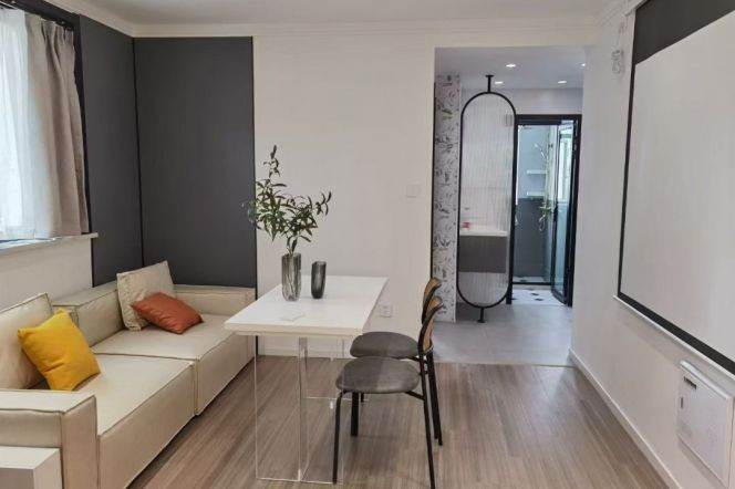 2br, subway L2,14South Pudong, Century Avenue, Key, New, 9k