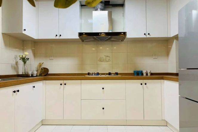 Spacious 3br apt,floor heating,close to Korean Town,SUIS,good price