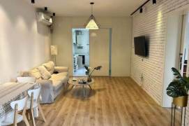 Exquisite Terrace Apt in Yueyang Road