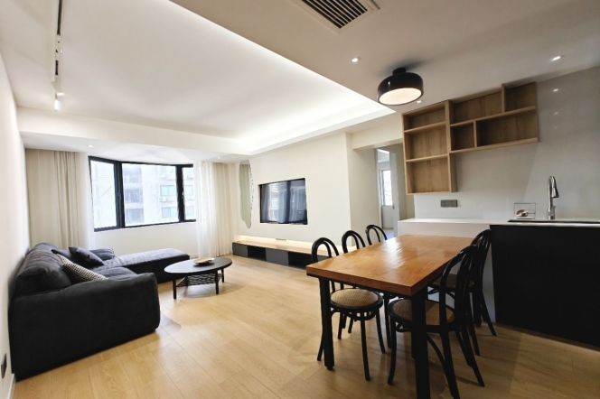 Sunlit 2BR 2BA Elevator Residence Close to Wuding Rd Station