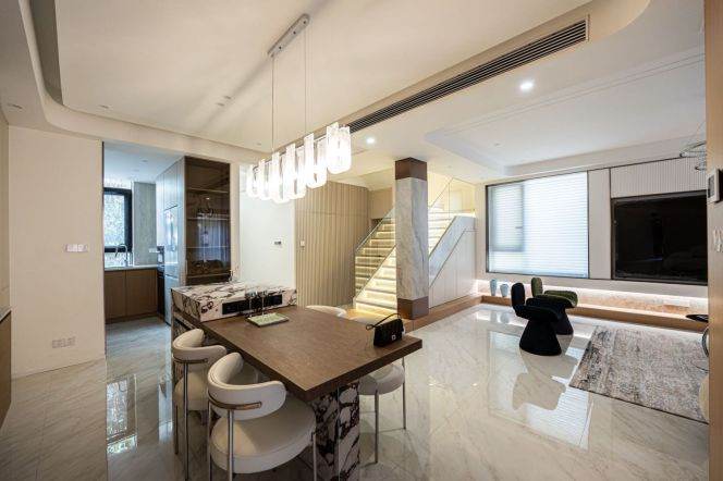 terrace house  near West nanjing rd