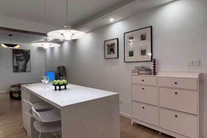 Jiangsu Rd Station Elevator Spacious 1Br Line2/11