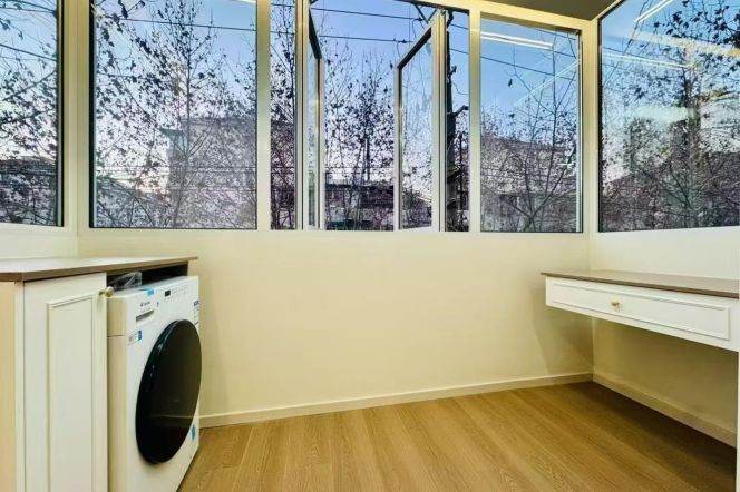 zhongshan park 1BR/living room@L2/3/4