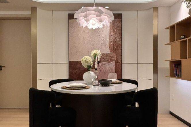 Changping Rd metro/2br2bt/central AC/floor heat/cloakroom/balcony/oven