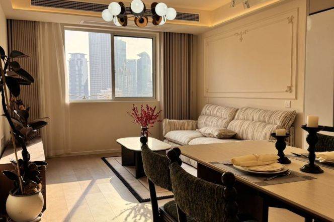 Spacious 2BR Apt +elevator +heating | West Nanjing rd | Suzhou River view 14.2K