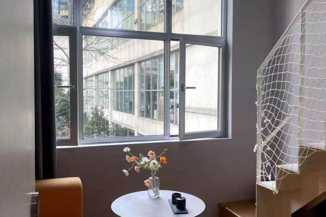 1Loft near line 10 Jiao'tong Uni and Xin'tian'di can long and short term lease