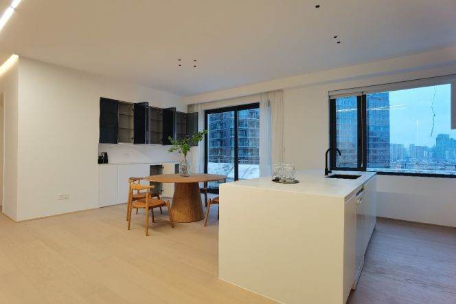 Spacious 4brs&3baths with huge terrace near Xintiandi