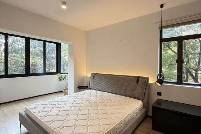 Spacious 2Brs/1Lr/1Bt apt nr dapuqiao,M9