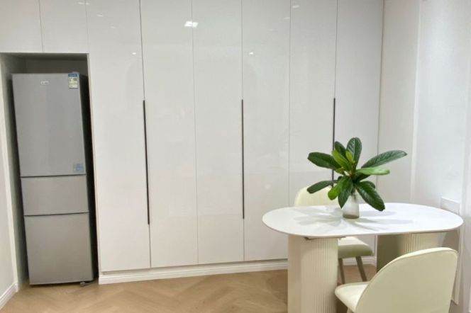 Modern 1Br/1Lr/1Bt aptw zhongshan park,M2/3/4