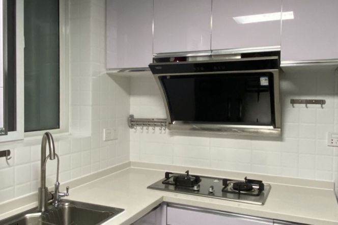 Cozy&Modern&Sunny 1BR + Balcony | Zhongshan Park Metro L2/3/4 | 5.8K