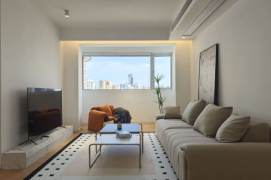 Modern 2Br2bathr + Balcony  | Zhongshan Park L2/3/4 | Central AC +great sunshine