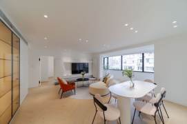 Jiaotong University Bright and newly 3br cozy and Modern